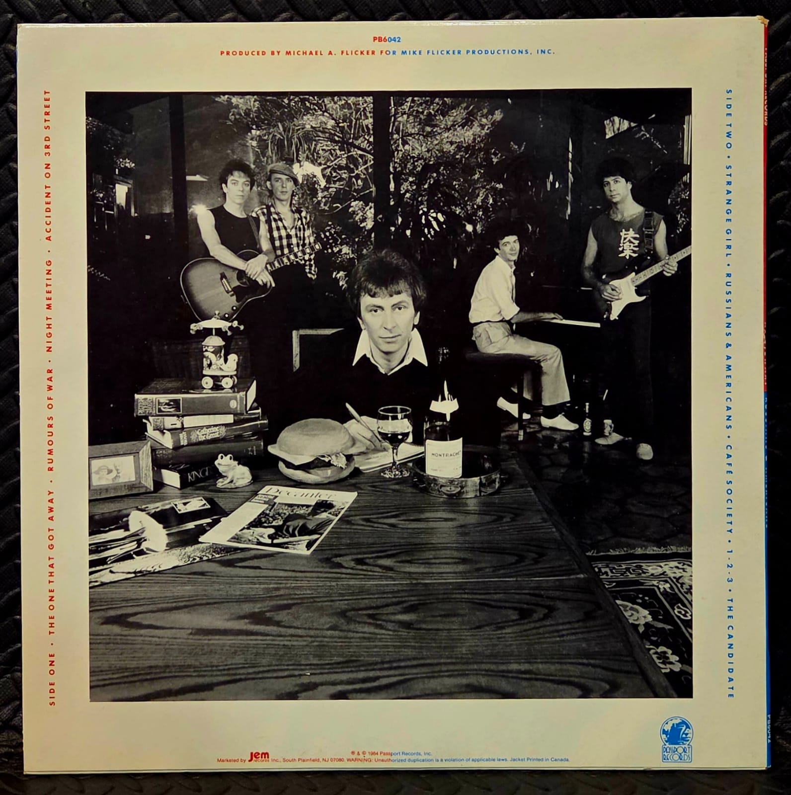 Russians & Americans - AL STEWART Płyta winylowa LP - Vinylhouse - sklep z muzyką na płytach winylowych